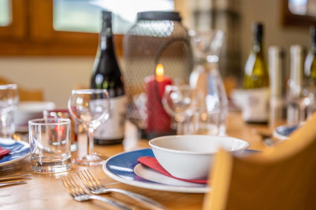Chalet Himalaya , 10 Person Chalet With 5 Ensuite Bedrooms And Outdoor Jacuzzi In Meribel Centre Екстер'єр фото