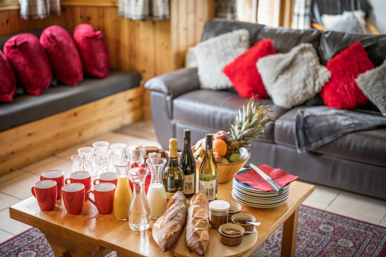 Chalet Himalaya , 10 Person Chalet With 5 Ensuite Bedrooms And Outdoor Jacuzzi In Meribel Centre Екстер'єр фото