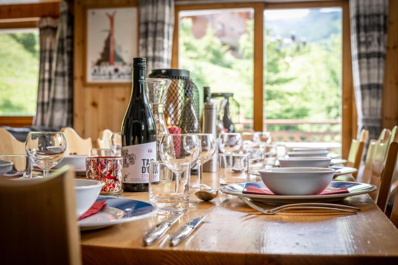 Chalet Himalaya , 10 Person Chalet With 5 Ensuite Bedrooms And Outdoor Jacuzzi In Meribel Centre Екстер'єр фото